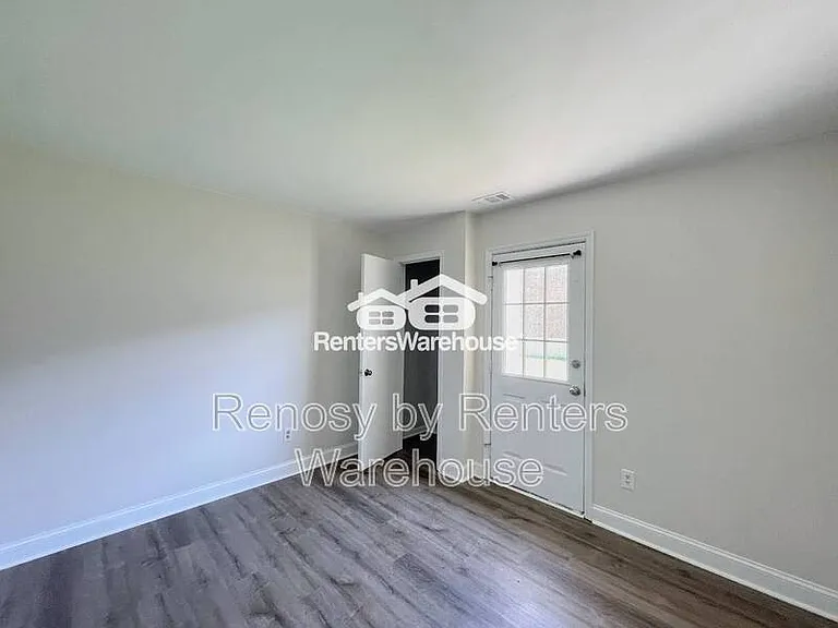 2549 Hunters Run Trl — Photo 30