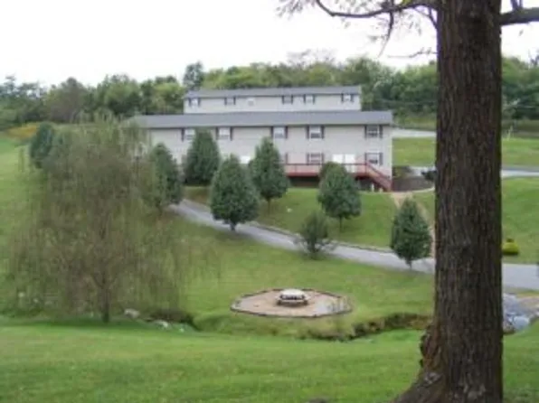 Life Just Got Better at Simmons Ridge!, 242 Claude Simmons Rd #8, Johnson City, TN 37604