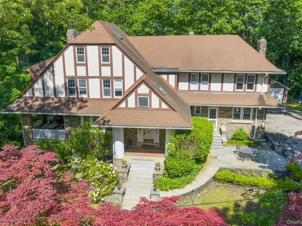 13 Chadwick Road, White Plains, NY 10604