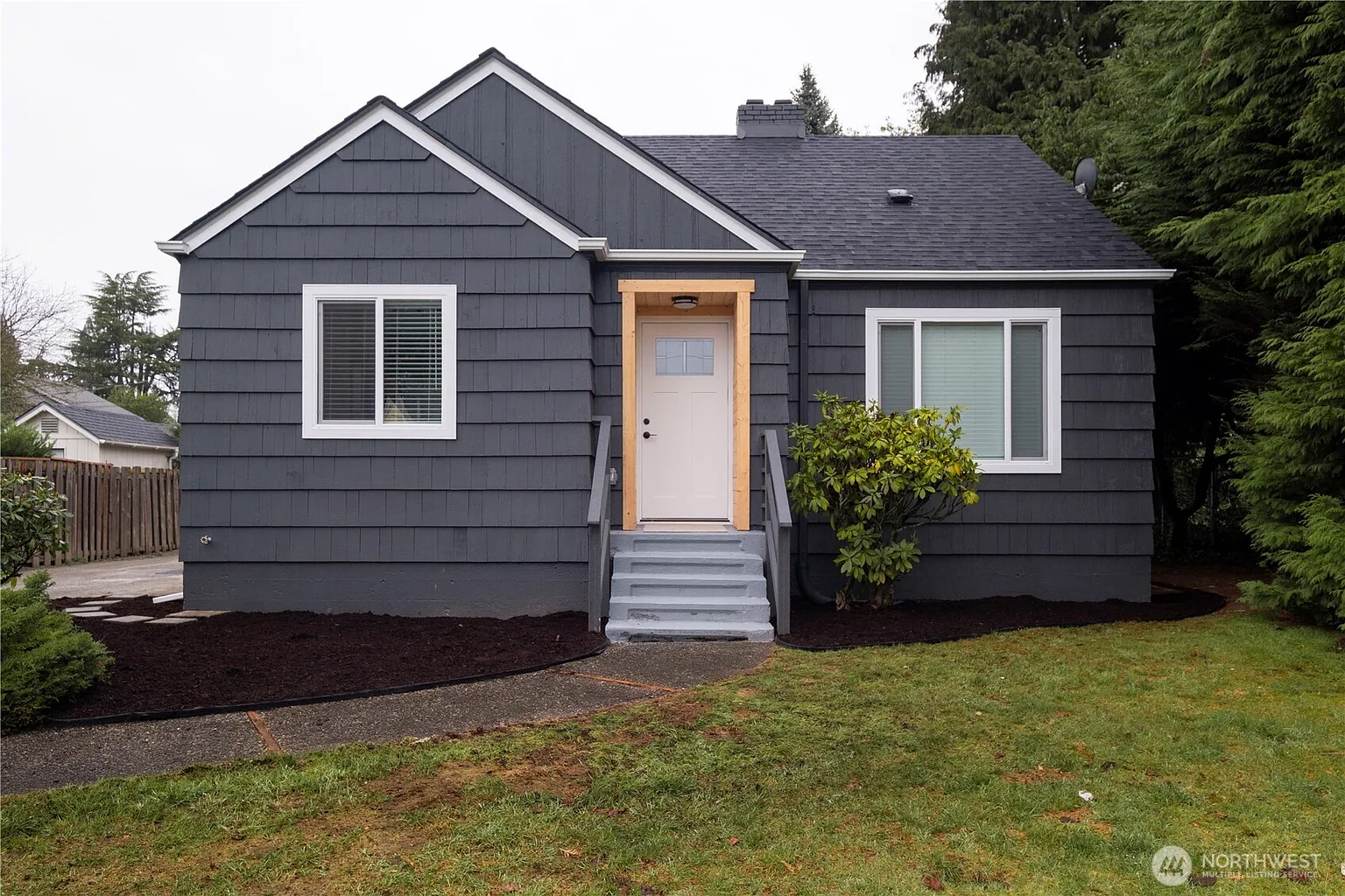 5821 Pacific Avenue photo 1