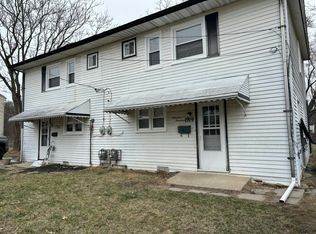 1919 Eagle Ct, Westland, MI 48186