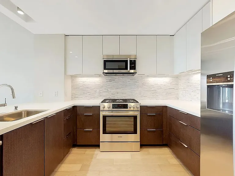 10 Kennedy Pl #209 — Photo 26