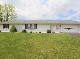 15 Lincoln Dr, Hanover Township, PA 18706