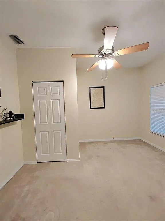 5 bed, 2.0 bath, 2239 sqft, $2,500 — Photo 3