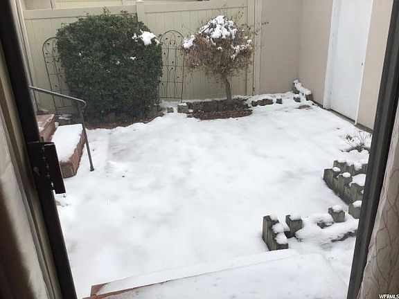 4th image of 1637 E Saint James Pl #77B