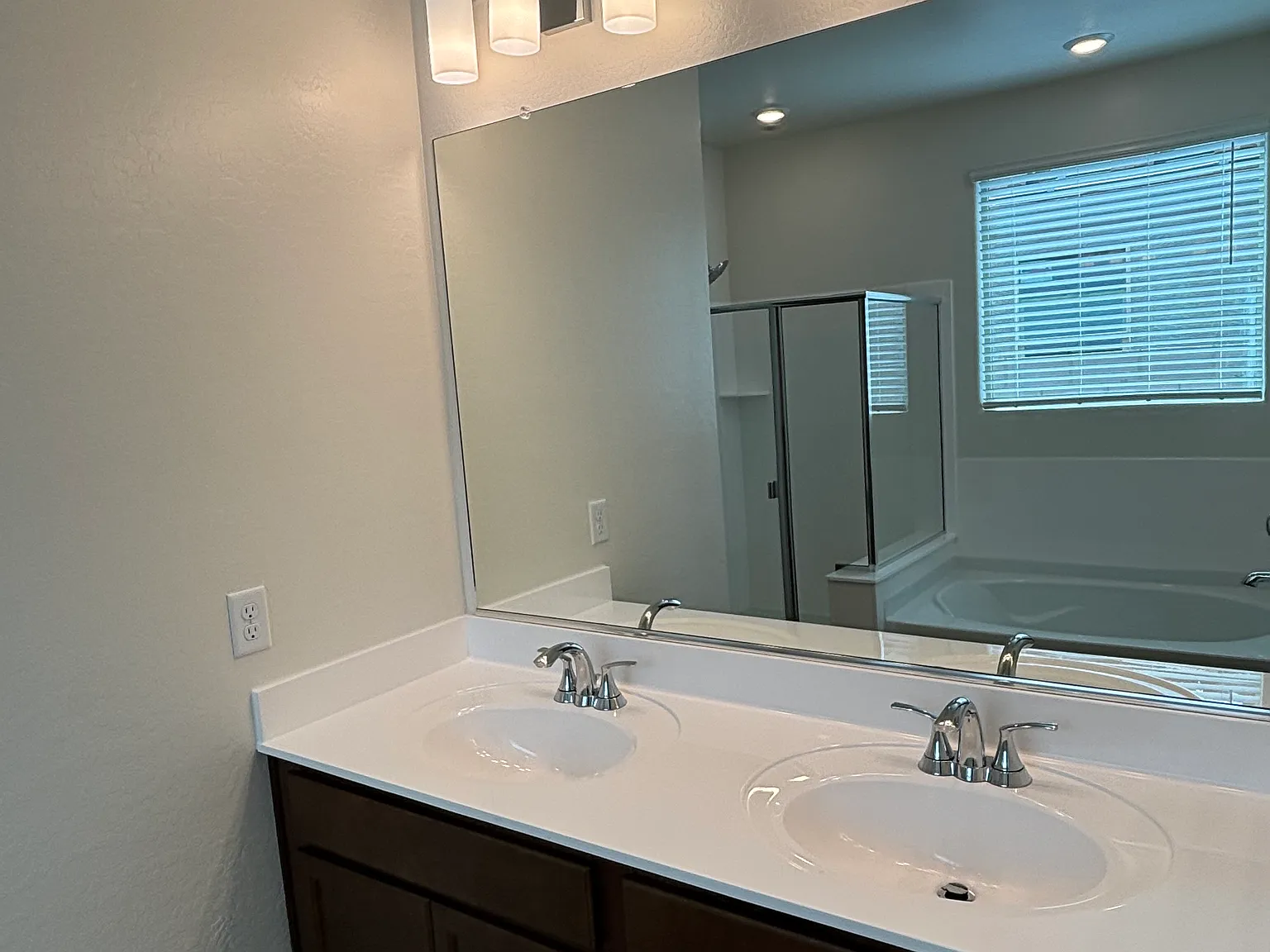 2530 W Chanute Pass — Photo 3
