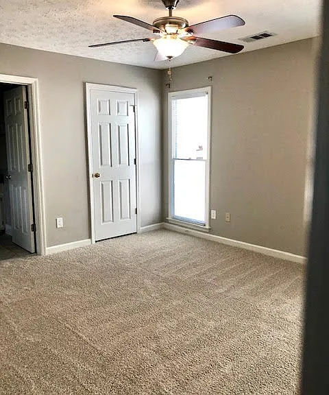 5405 Lakepointe Ct — Photo 8