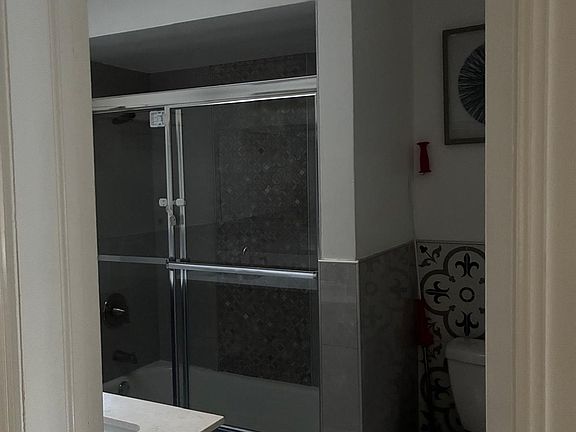 2nd image of 276 Preston Pl #1