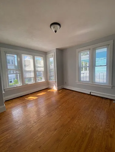 125 Rathbun St Photo 1