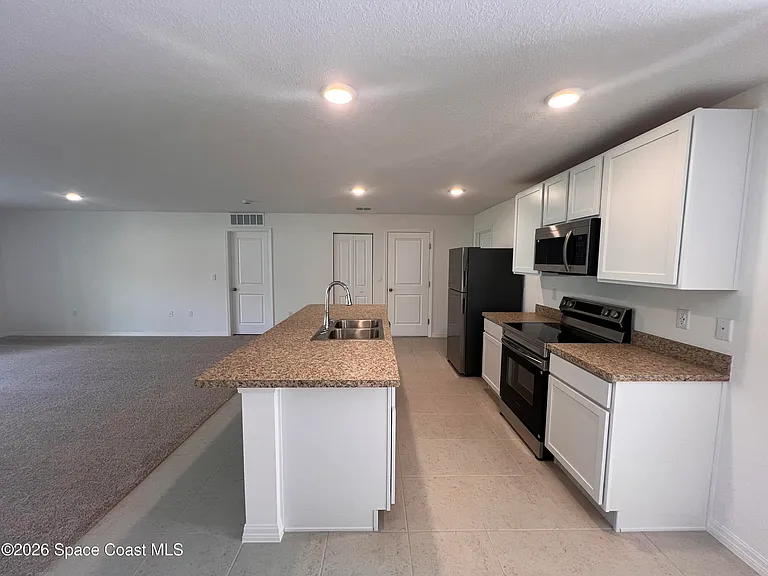 340 Wendover Rd SW — Photo 7