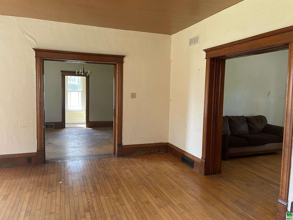 224 S Clark St, Paullina, IA 51046 MLS 821922 Zillow