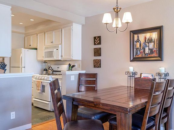 3rd image of 1050 Vista Del Pueblo APT 2