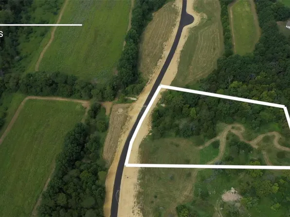 2451 S Point Prairie Rd #4, Foristell, MO 63348