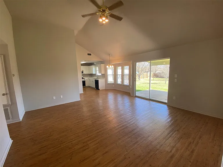 1806 Dublin Dr — Photo 18