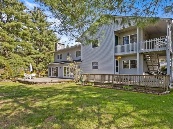 1742 Pucker Street, Stowe, VT 05672