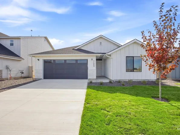 7469 W Newtown Dr, Eagle, ID 83616