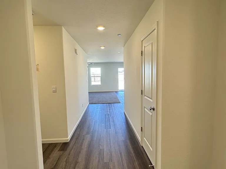 4549 Michelle Dr — Photo 8