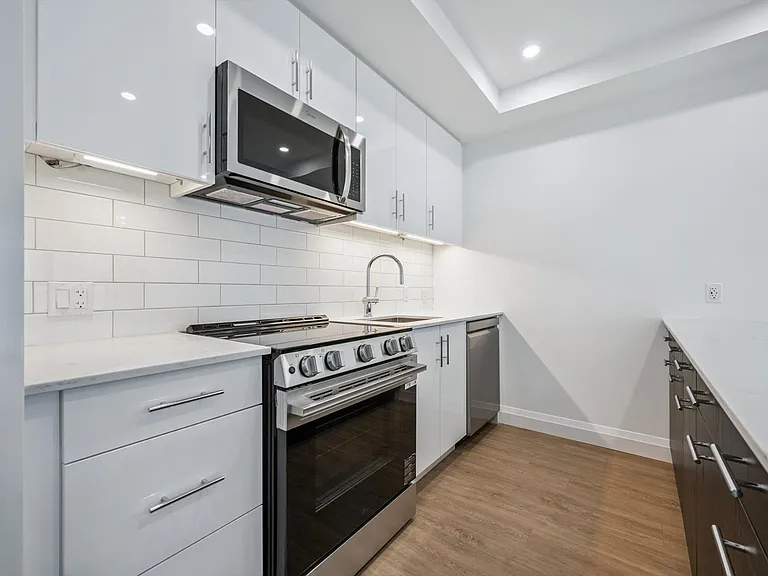 410 Westhaven St — Photo 49