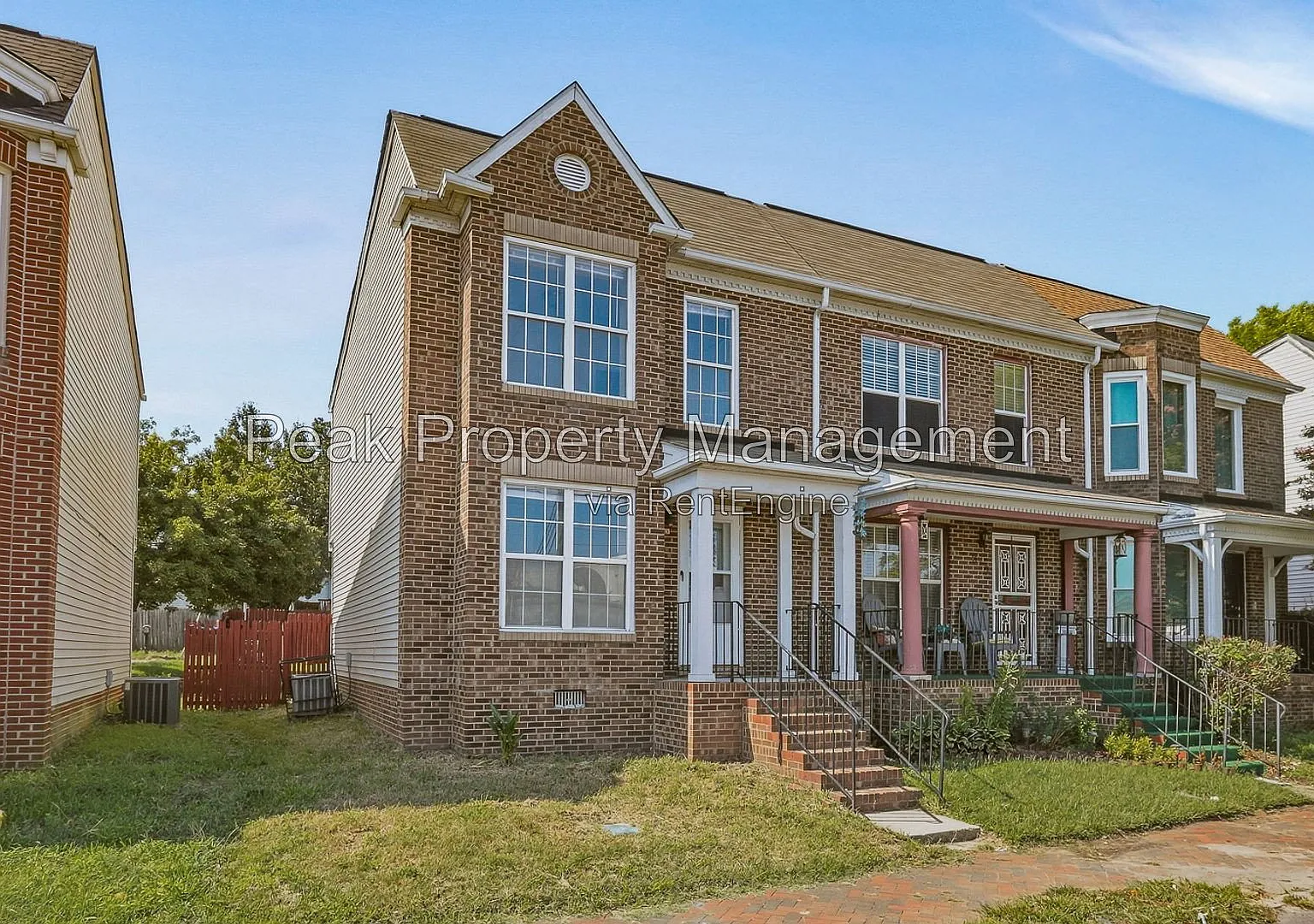 3 bed, 1.5 bath, 1232 sqft, $2,200 — Photo 2