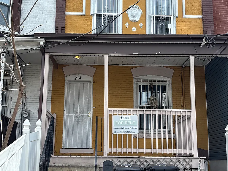 214 S 11th St — Photo 13