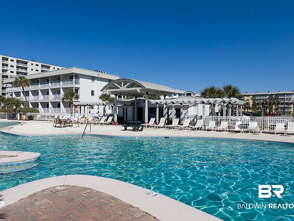 2nd image of 400 Plantation Rd #1103
