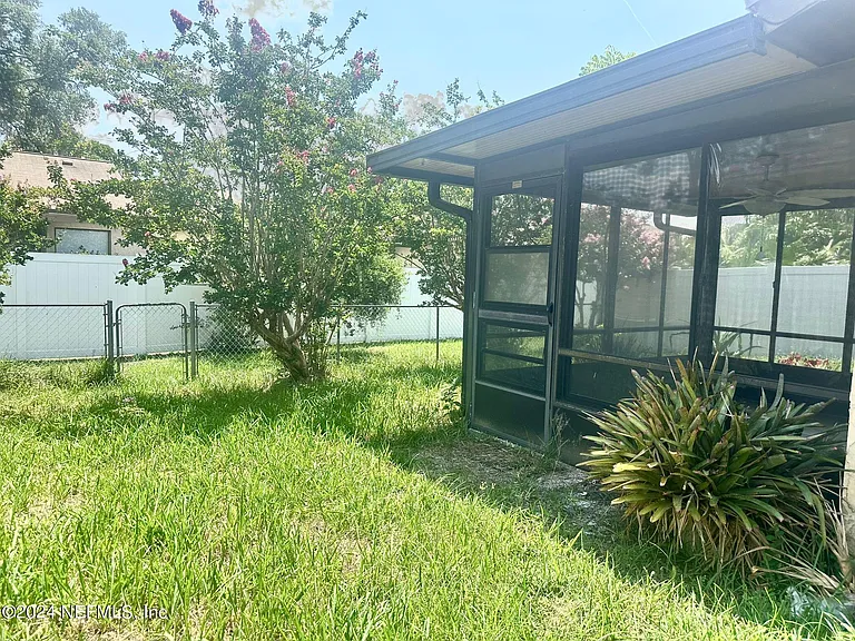 8667 Purslane Pl — Photo 18