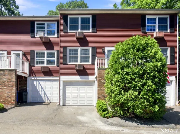 12 Camelot Drive #A2, Norwalk, CT 06850