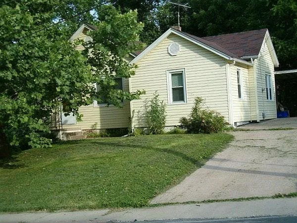 249 W Union St photo 1