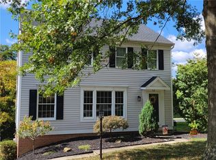 12 Pacers Ridge Dr, Canonsburg, PA 15317