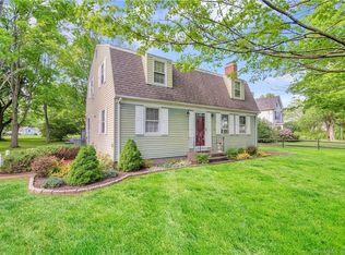 51 North St, Enfield, CT 06082