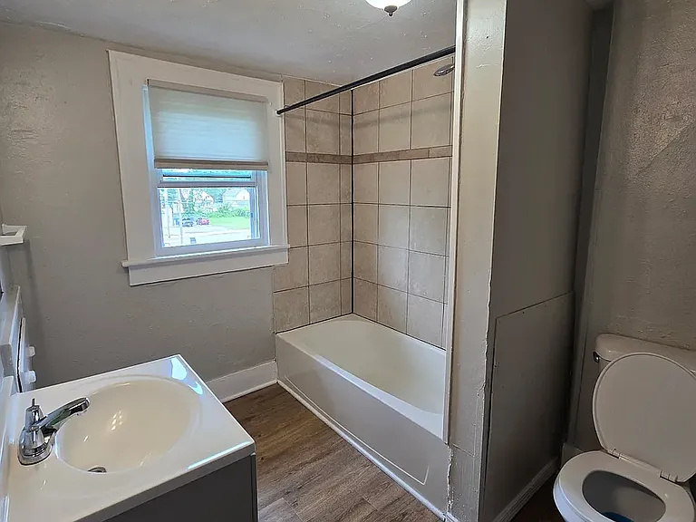 305 Cole Ave — Photo 13