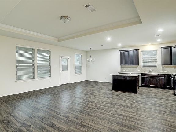 3rd image of 30235 Creekside Dr