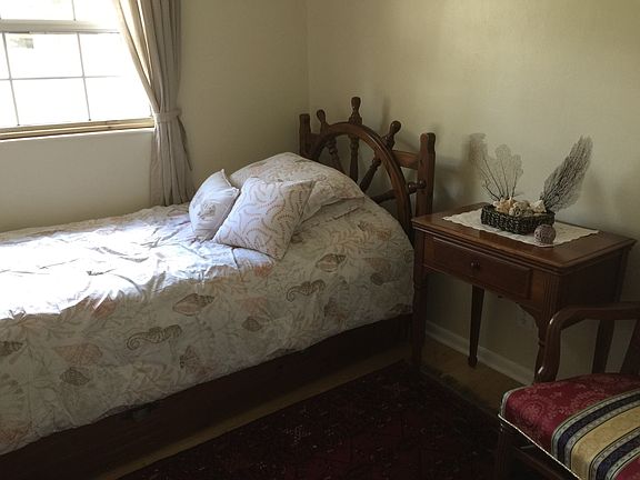 captain's room