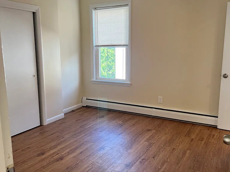 122 Englewood Ave #2R — Photo 7