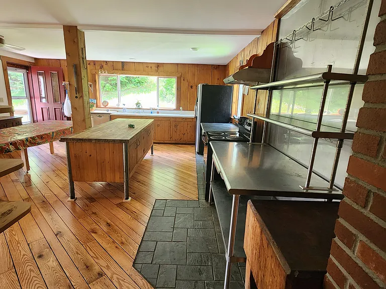 331 Excelsior Farm Rd — Photo 7