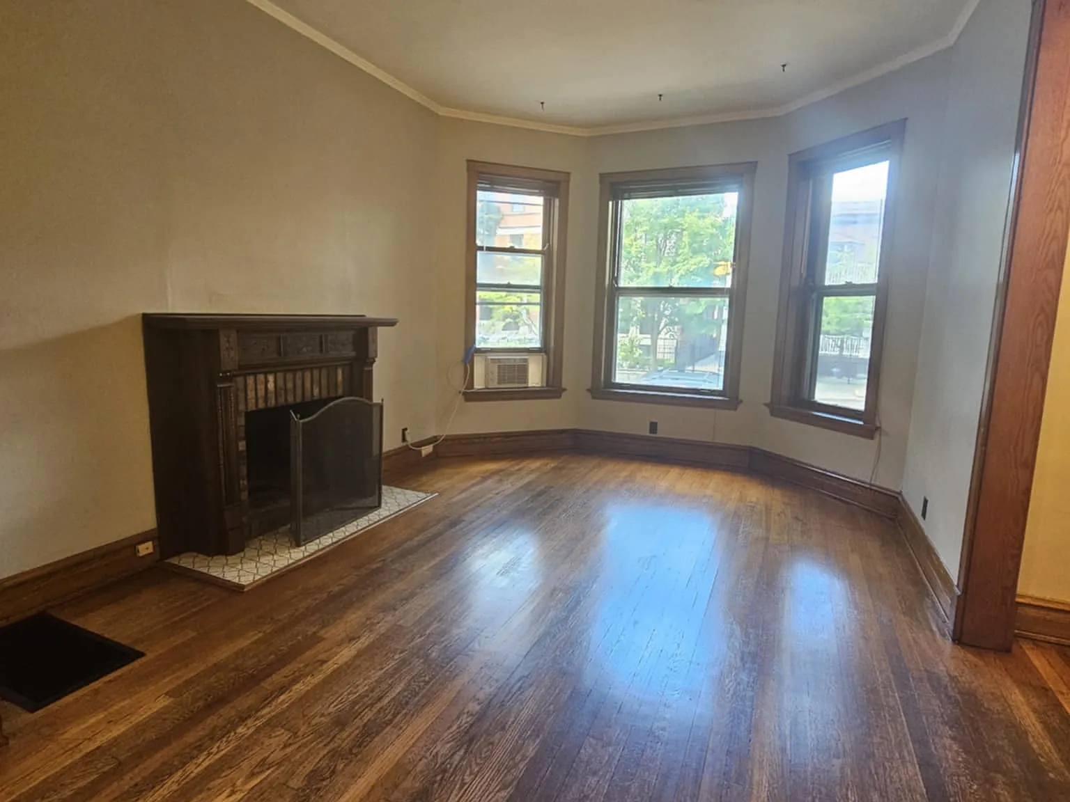 3727 N Wayne Ave — Photo 4