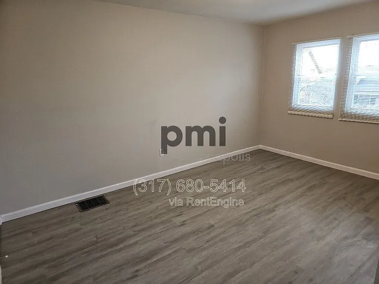 403 Wallace Ave — Photo 12