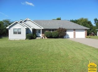 1717 S Washington St, Clinton, MO 64735