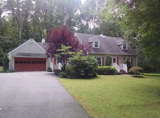 22 Millers Mill Rd, Cream Ridge, NJ 08514