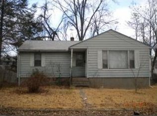 35 Hood St, Springfield, MA 01109