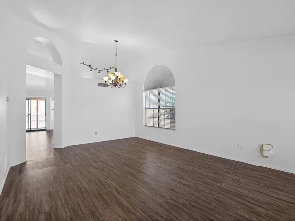 2524 E Indigo Brush Rd, Phoenix, AZ 85048