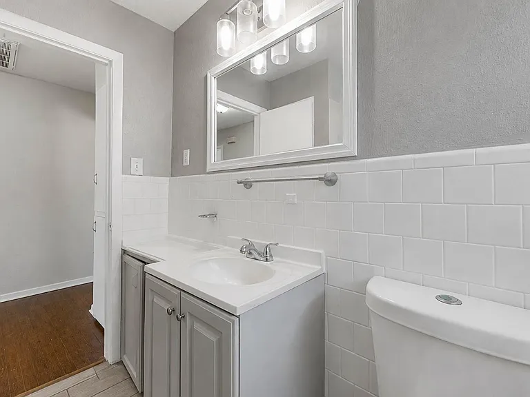7217 Parker Rd — Photo 7