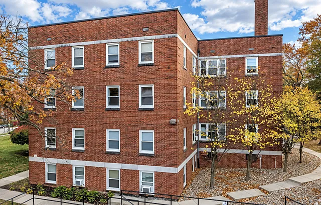 Hampton House Apartments
