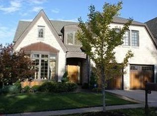 11 Bonhomme Grove Ct, Chesterfield, MO 63017