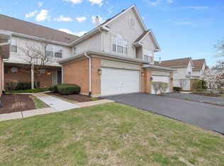 347 Cimarron Rd E, Lombard, IL 60148