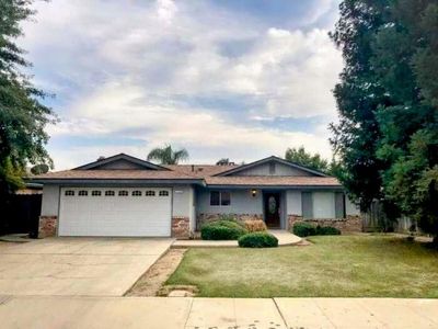 2345 Tammy Lane Lane, Selma, CA, 93662