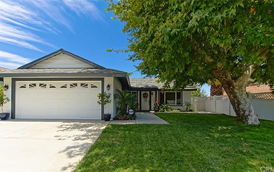 1st image of 15249 Aqueduct Ln