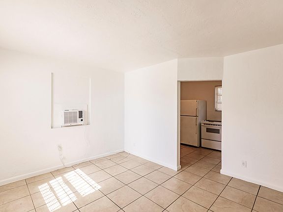 4th image of 2319 NW 12th Court