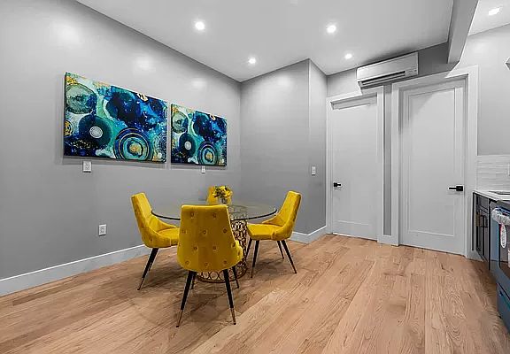 3rd image of 1184 Jefferson Ave #3