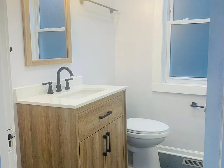 3331 N Neenah Ave #1 — Photo 10